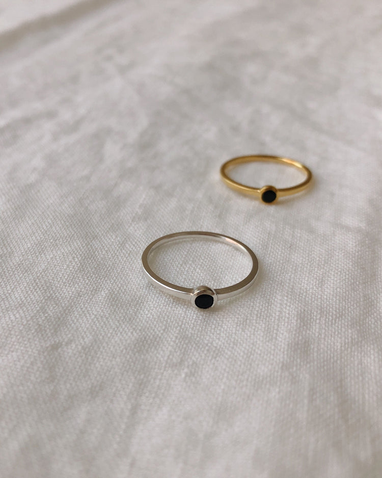 'Mona' Ring with Small Black Stone