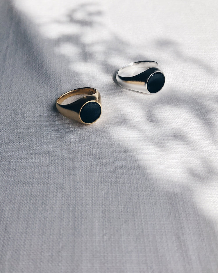'Olinda' Black Onyx Signet Ring