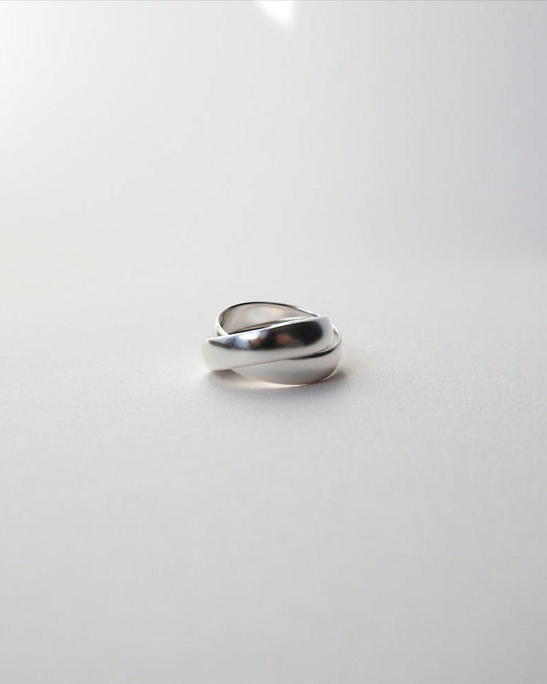 'Lennon' Interlinked Ring