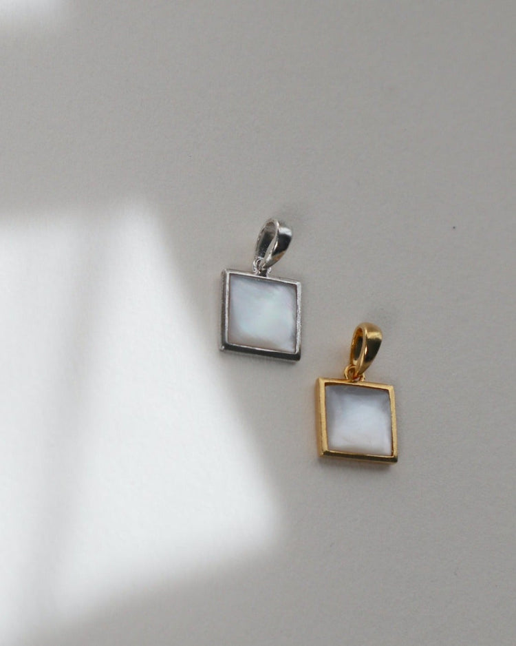 'Saoirse' Shell Charm