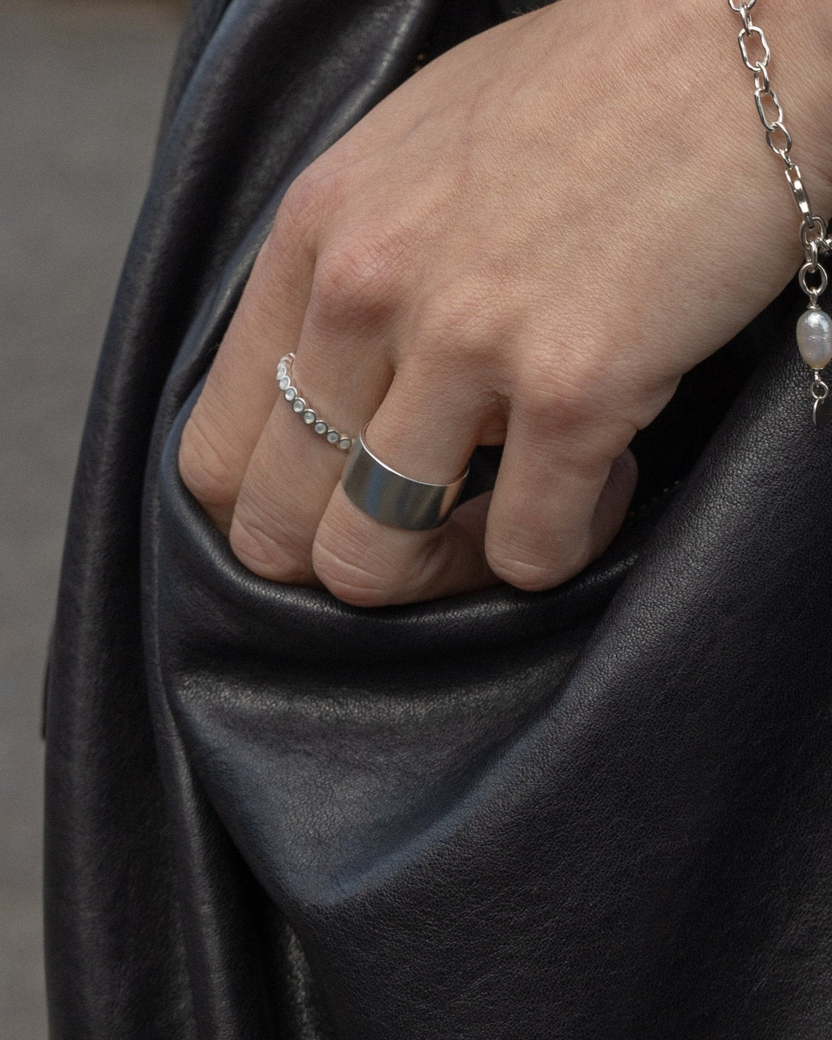 Sigrid Infinity Ring