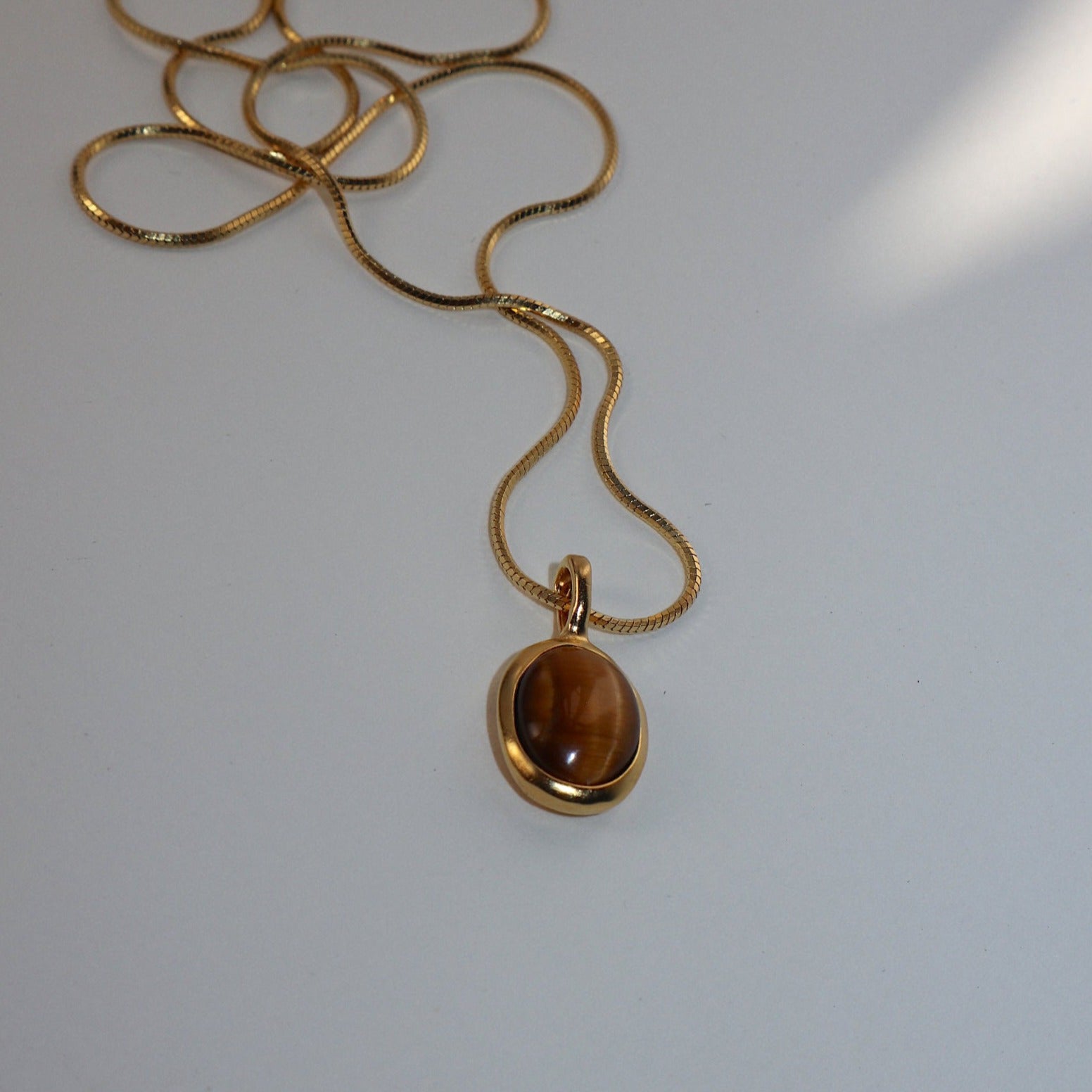 The 'Tiger's Eye' Oval Necklace